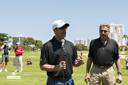 Eric Reid addressing the golfers