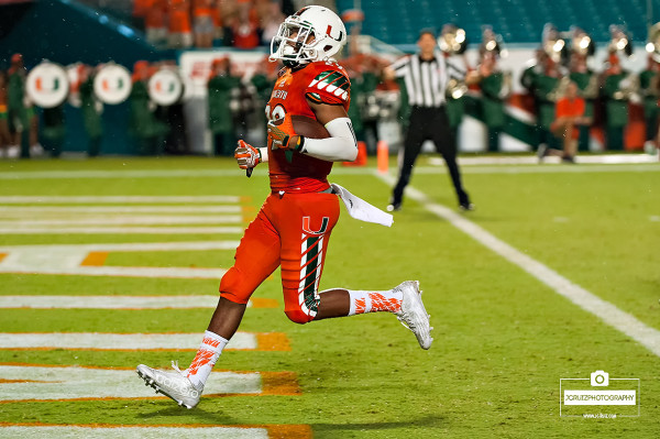 corn elder returns a punt for a touchdown