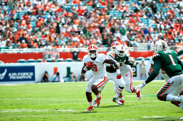 Clemson Tigers RB #9, Wayne Gallman, rushes against the Miami Hurricanes