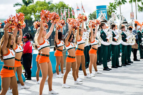 The Hurricanettes entertain the crowd