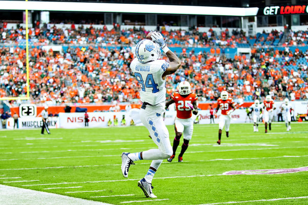 North Carolina WR, Bug Howard, catches a pass along the sideline