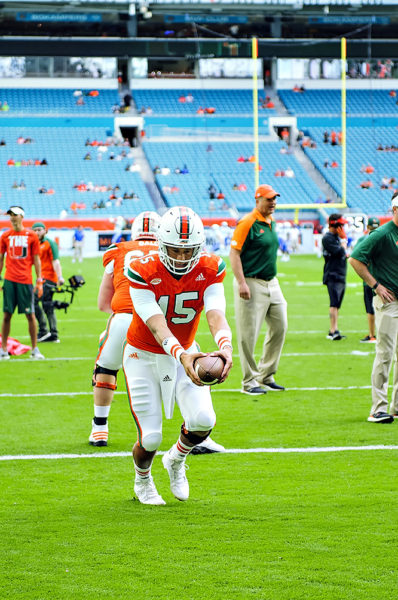 Brad Kaaya going through his pre-game routine