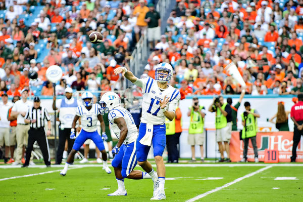 Daniel Jones, Duke QB, throws a pass