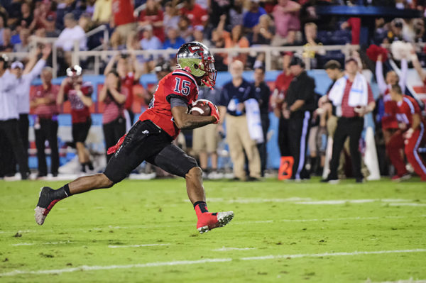 Nicholas Norris scores a touchdown for Western Kentucky University