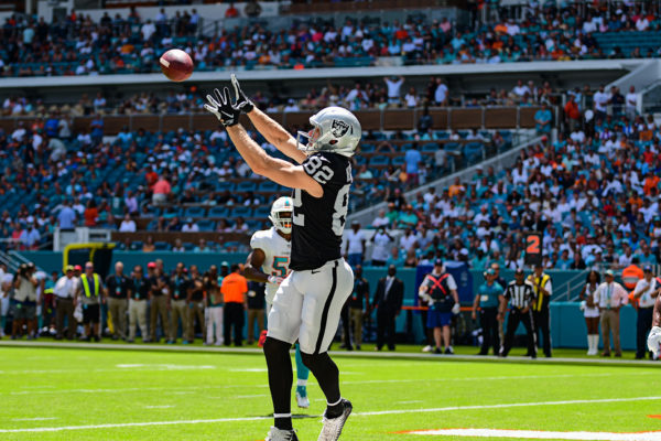 Oakland Raiders wide receiver Jordy Nelson (82) hauls in a touchdown