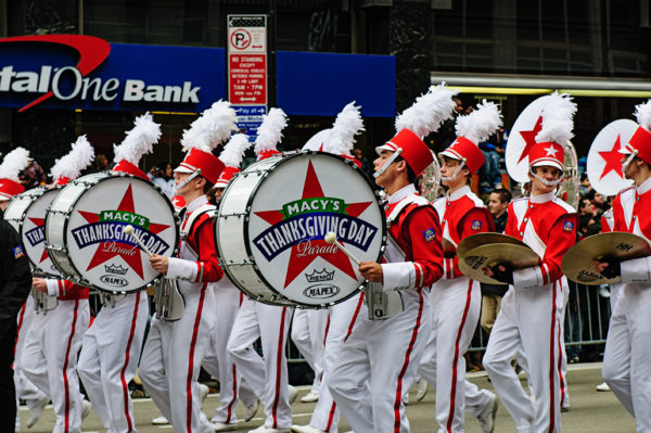 thanksgiving day parade bands
