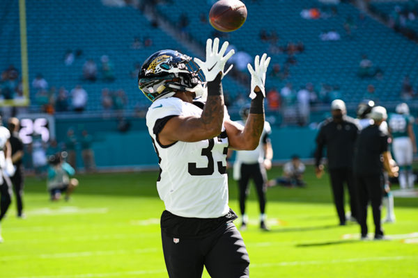 Jacksonville Jaguars running back David Williams (33) catches a pass in drills