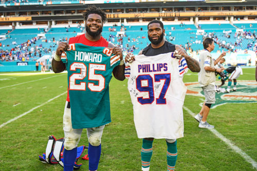 Miami Dolphins cornerback Xavien Howard (25) and Buffalo Bills defensive tackle Jordan Phillips (97)