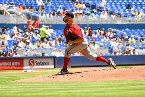 Washington Nationals starting pitcher Stephen Strasburg #37