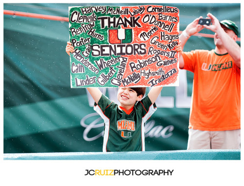 A young Miami Hurricanes fan wishes the Seniors well