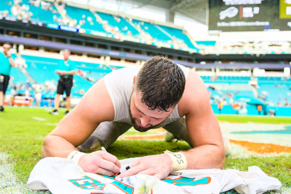 Miami Dolphins linebacker Vince Biegel